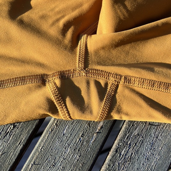 Lululemon Fast and Free leggings - Picture 7 of 10